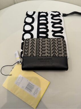Marc Jacobs Black & Gray Monogram Zip-Around Wallet